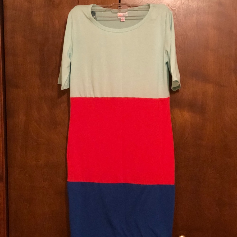 LuLaRoe Julia Size Small